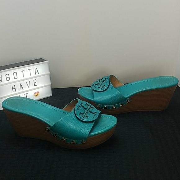 *SOLD* Tory Burch Turquoise Leather Platforms 7.5 - Picture 3 of 7